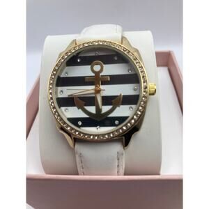Women's Analog Fashion Style Watch (Working) with Anchor - New Battery w/ Case